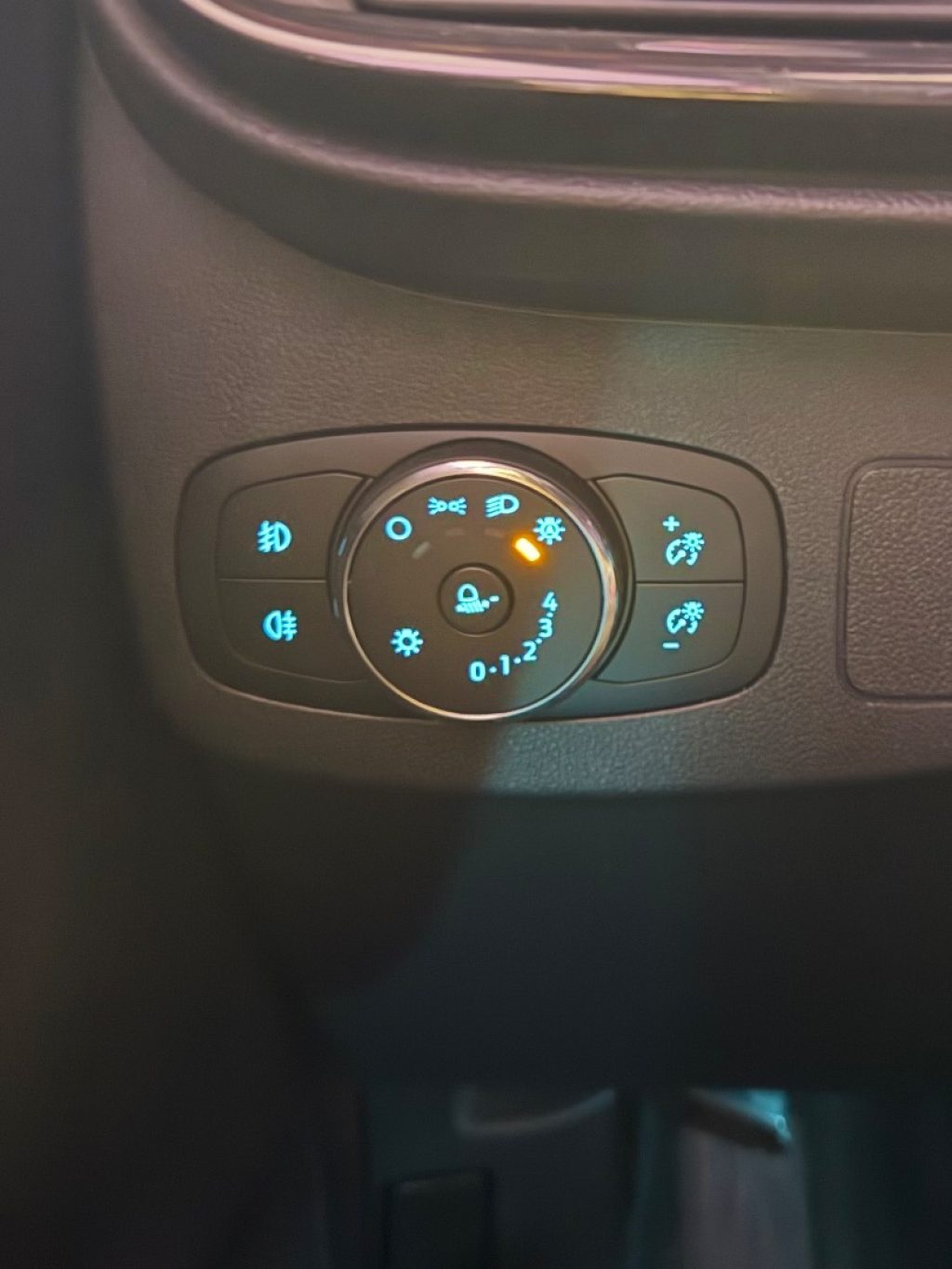 FORD Puma 1.0 EcoBoost Hybrid 125 CV S&S ST-Line X - 12