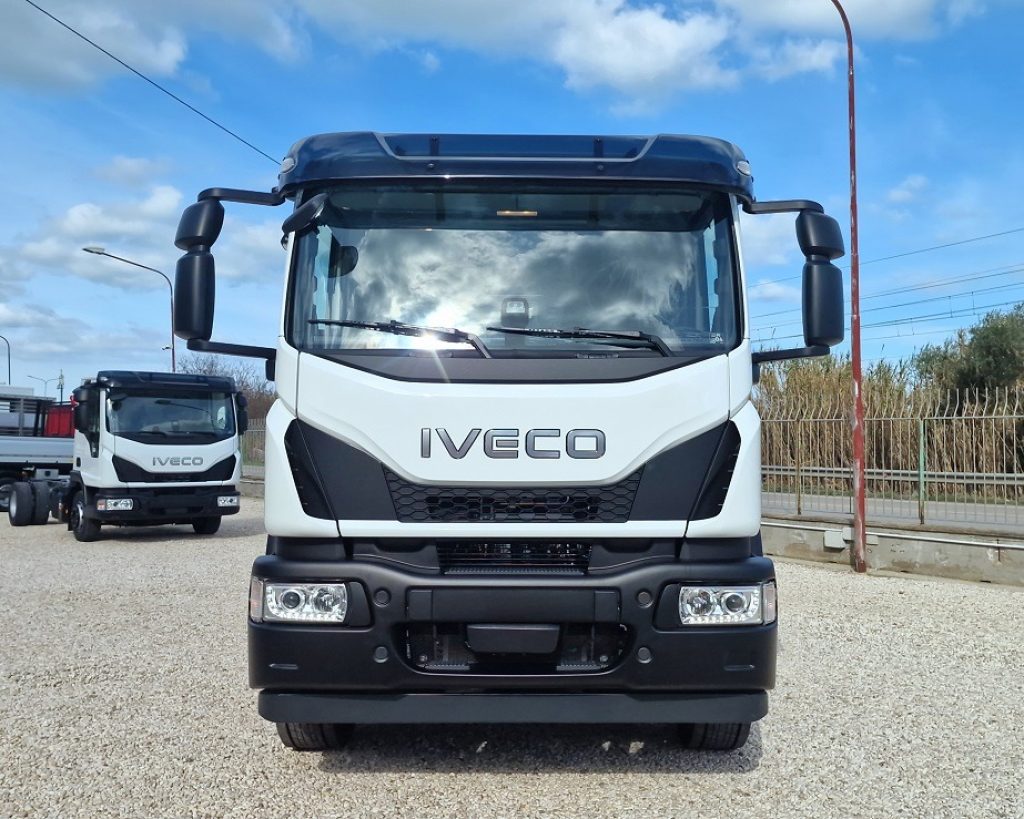 IVECO EUROCARGO 180E32 P EURO 6 NUOVO PNEUMATICO - 4