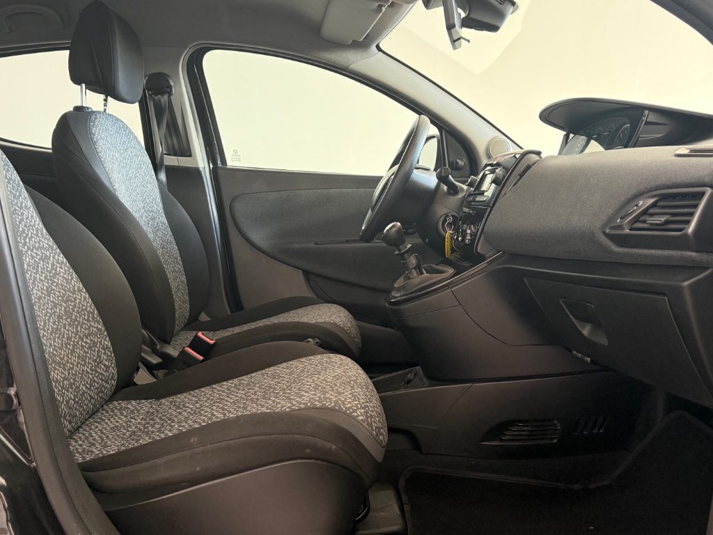 LANCIA Ypsilon 1.0 FireFly 5 porte S&S Hybrid Ecochic A. Ferretti - 6