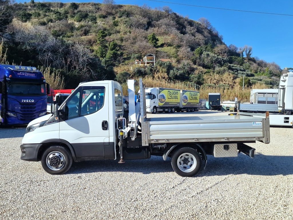 IVECO DAILY  35C16 E6 MOTORE 3.0 GRU 12m + CASSONE - 23