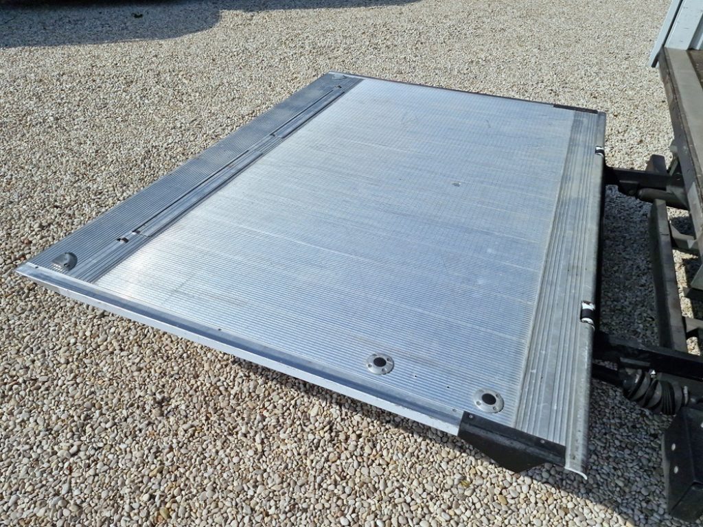 IVECO EUROCARGO 75E21 P EURO 6e FURGONE 6,20 SPONDA - 22