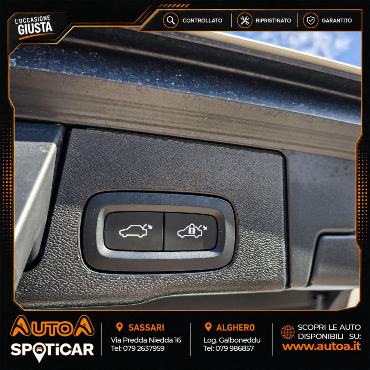 VOLVO XC60 T6 Recharge Plug-in Hybrid AWD Inscription Express - 11