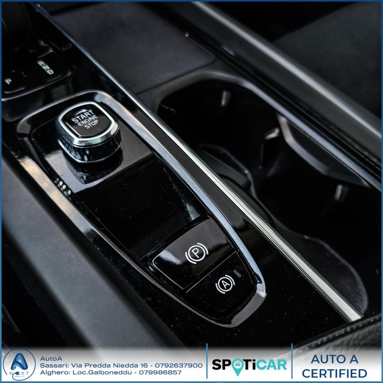 VOLVO XC60 T6 Recharge Plug-in Hybrid AWD Inscription Express - 32