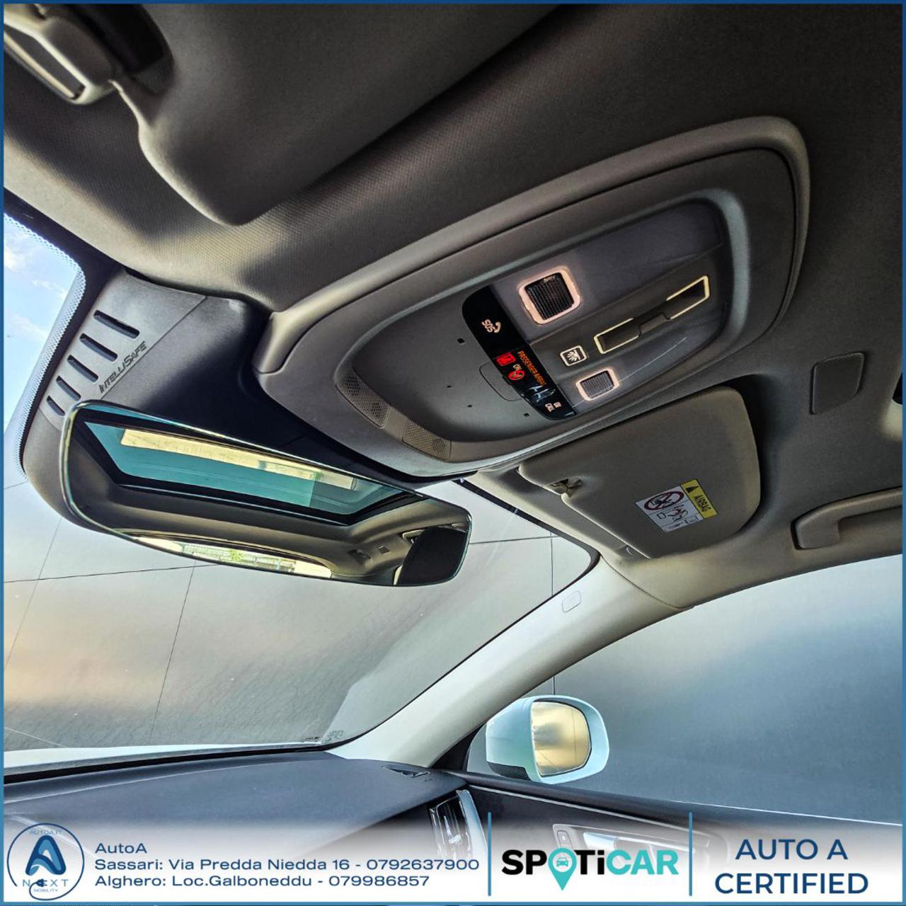 VOLVO XC60 T6 Recharge Plug-in Hybrid AWD Inscription Express - 34