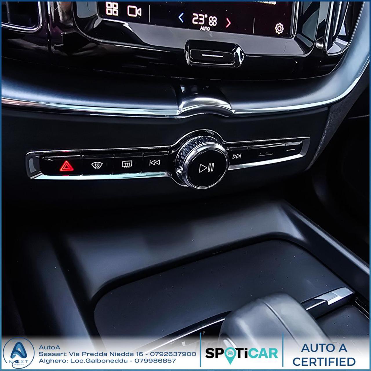 VOLVO XC60 T6 Recharge Plug-in Hybrid AWD Inscription Express - 29