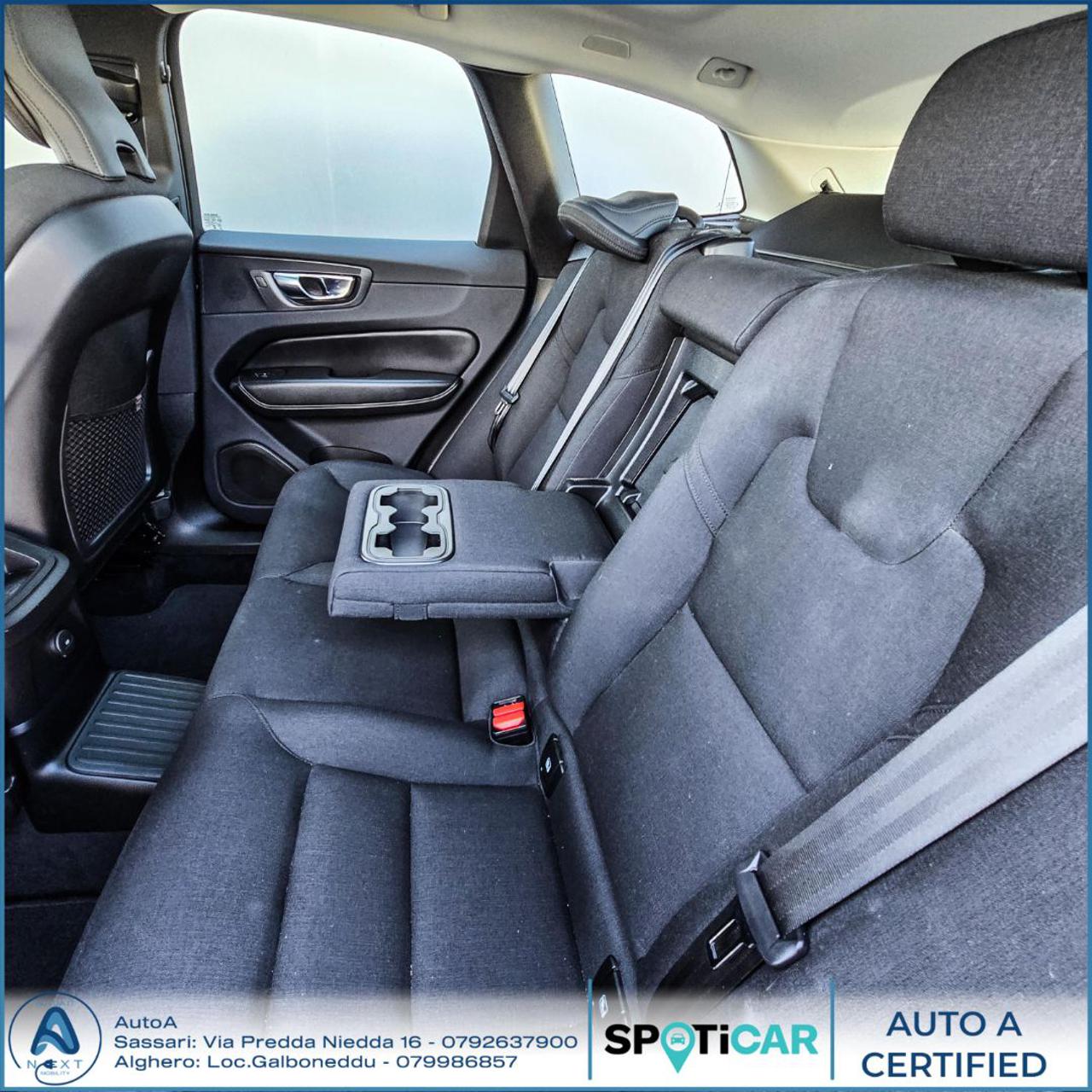 VOLVO XC60 T6 Recharge Plug-in Hybrid AWD Inscription Express - 17