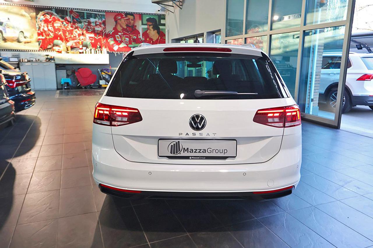 VOLKSWAGEN Passat Variant 2.0 TDI SCR EVO DSG Business - 9