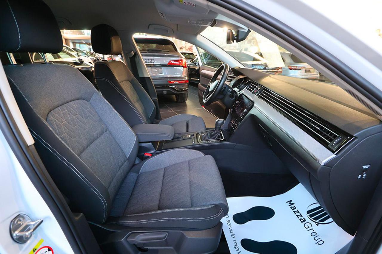 VOLKSWAGEN Passat Variant 2.0 TDI SCR EVO DSG Business - 34