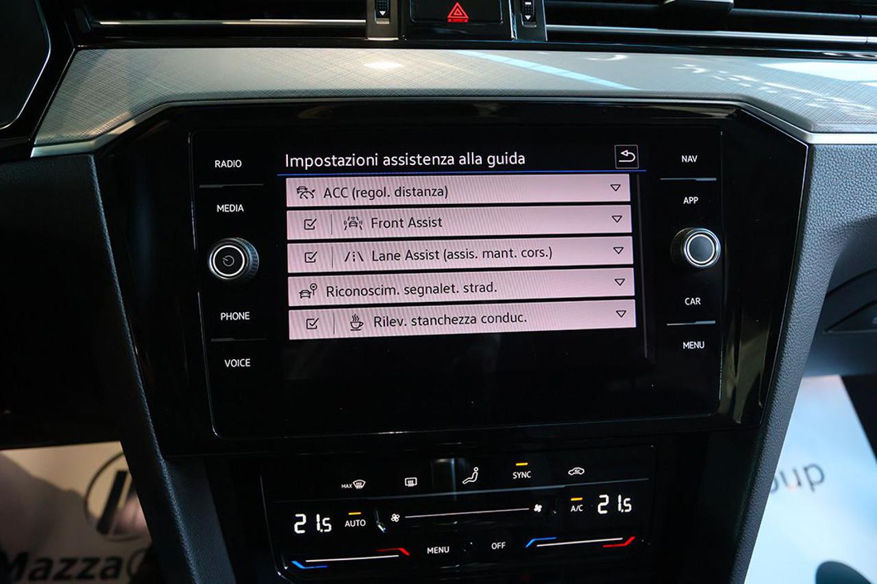 VOLKSWAGEN Passat Variant 2.0 TDI SCR EVO DSG Business - 26