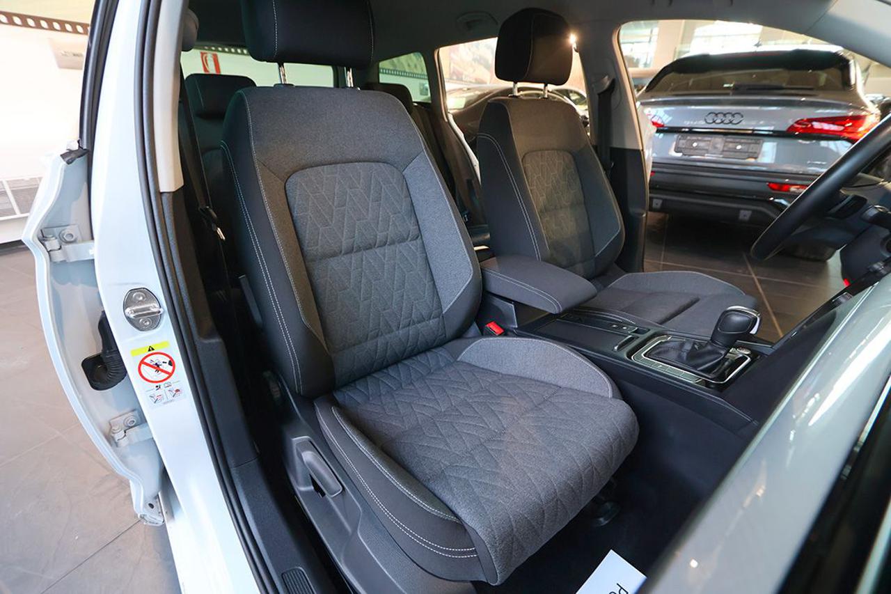 VOLKSWAGEN Passat Variant 2.0 TDI SCR EVO DSG Business - 16