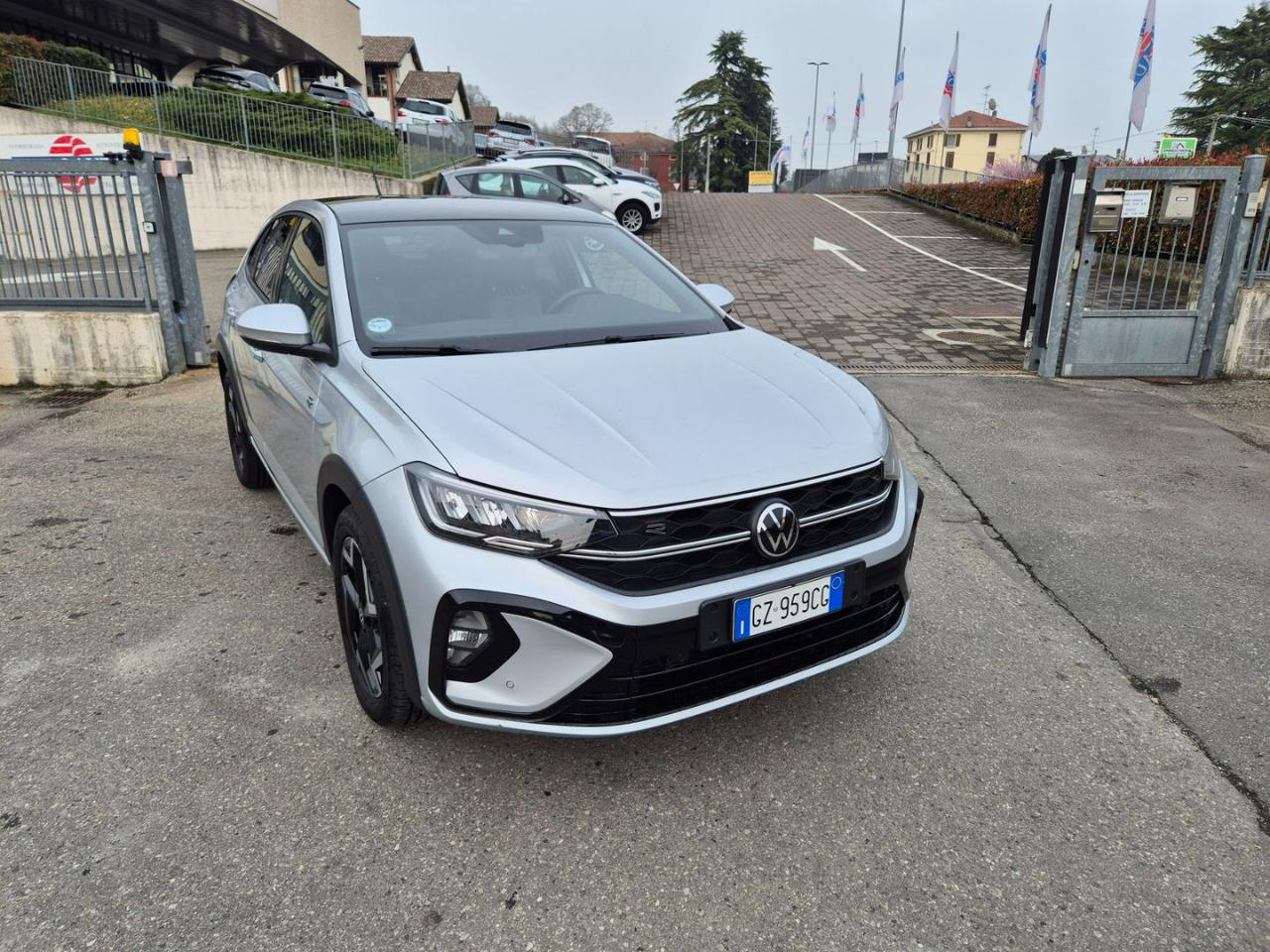 VOLKSWAGEN Taigo 1.0 TSI 115 CV R-Line - 4