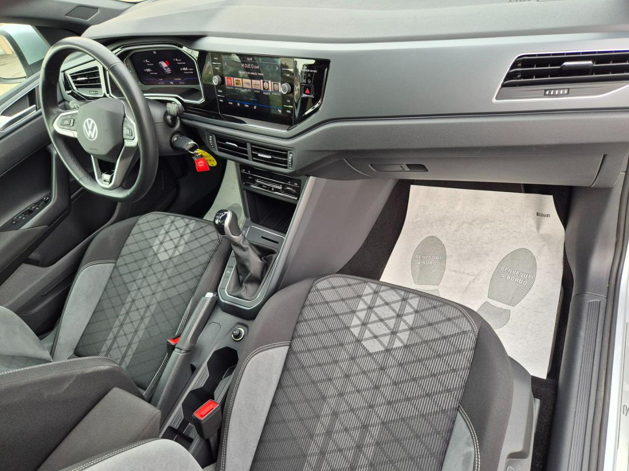 VOLKSWAGEN Taigo 1.0 TSI 115 CV R-Line - 12