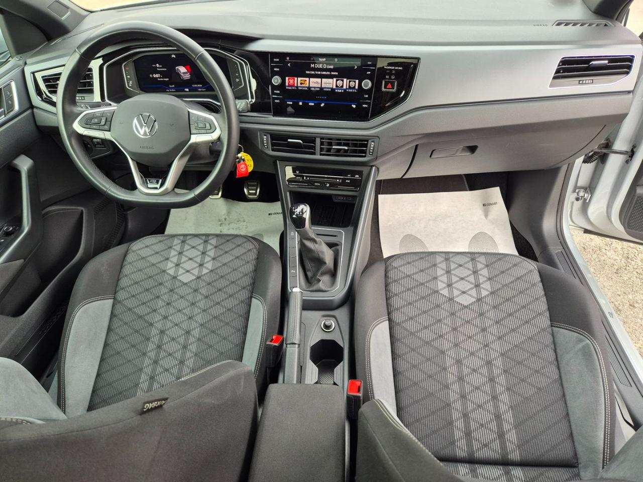 VOLKSWAGEN Taigo 1.0 TSI 115 CV R-Line - 13