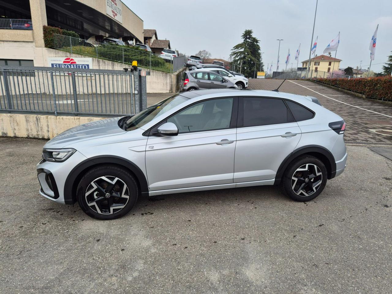 VOLKSWAGEN Taigo 1.0 TSI 115 CV R-Line - 3