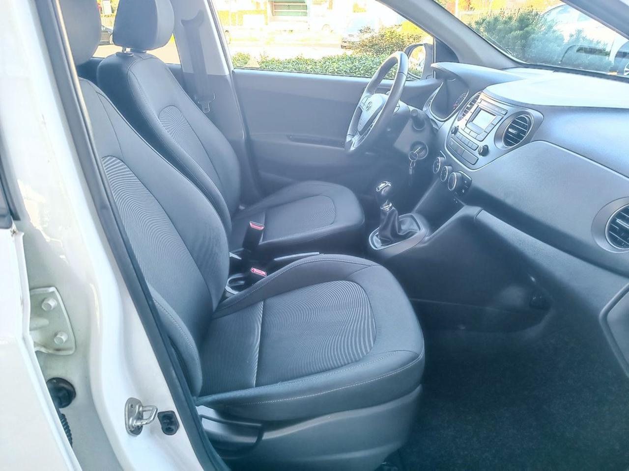 HYUNDAI i10 1.0 MPI Tech - 13