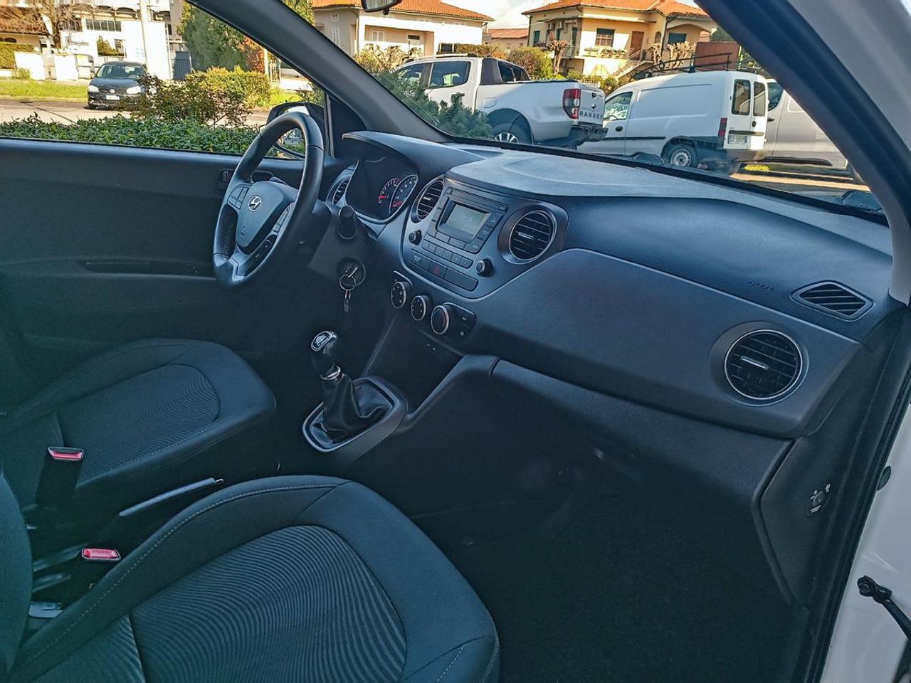 HYUNDAI i10 1.0 MPI Tech - 14