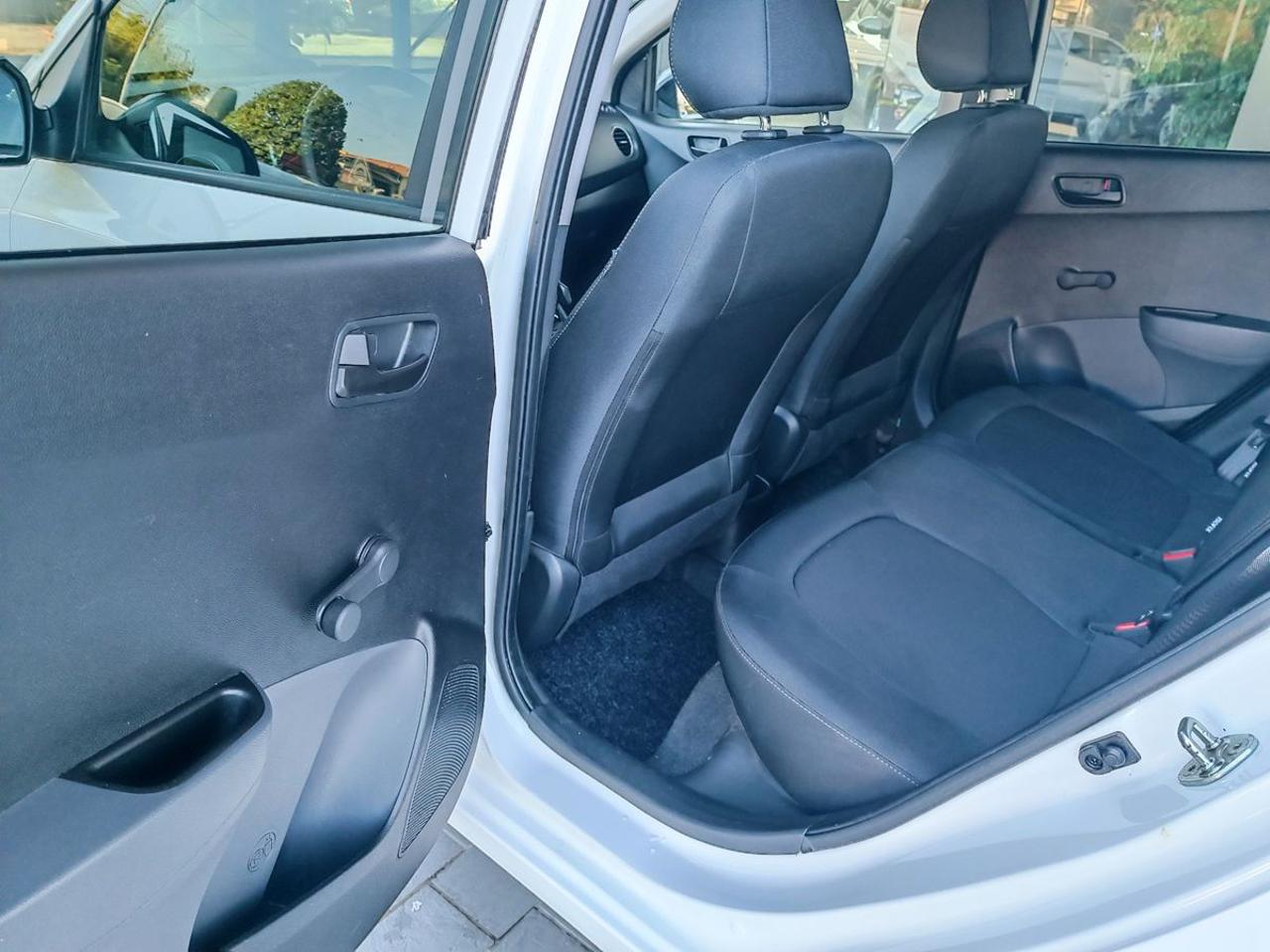 HYUNDAI i10 1.0 MPI Tech - 7