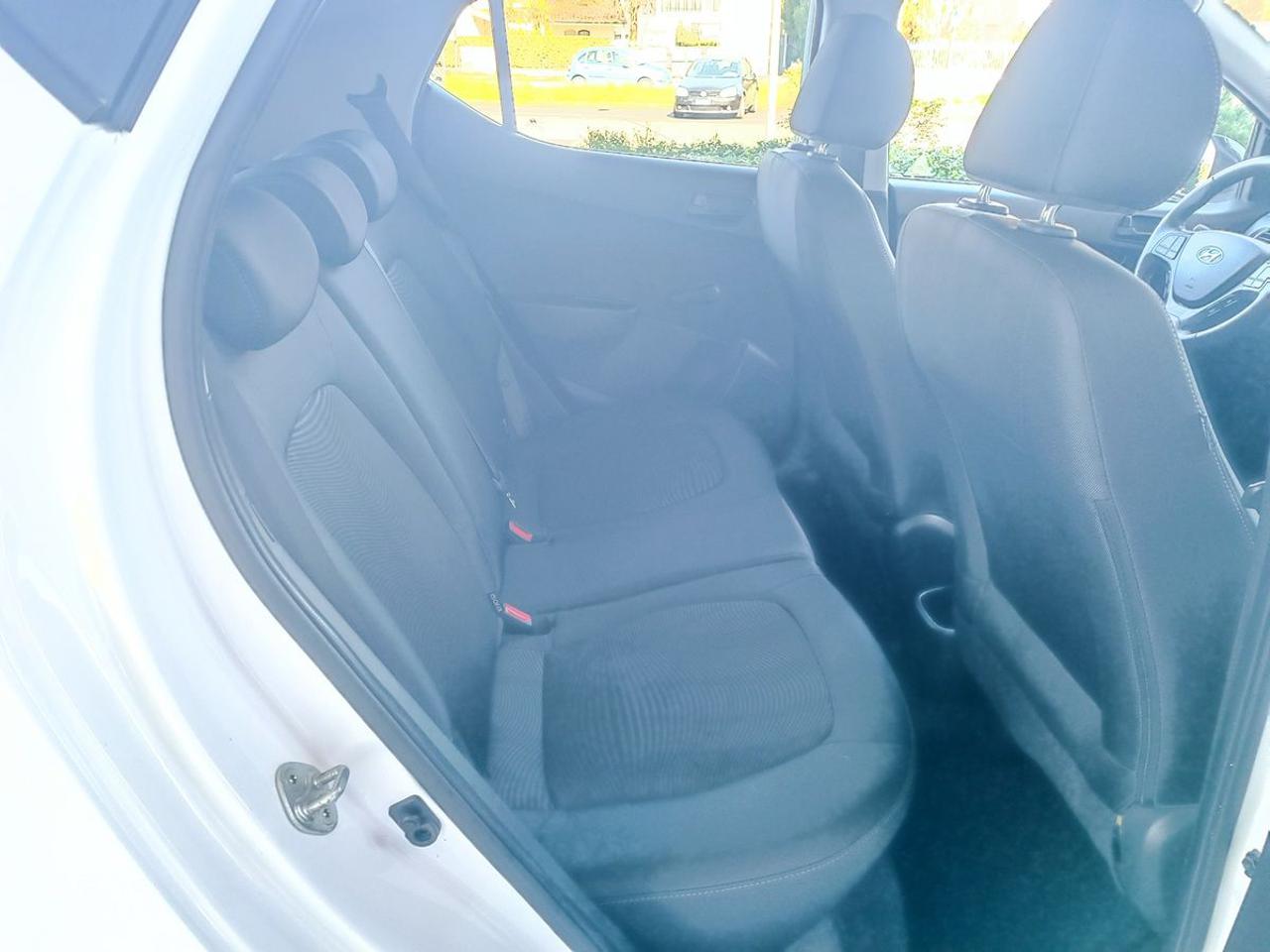 HYUNDAI i10 1.0 MPI Tech - 11