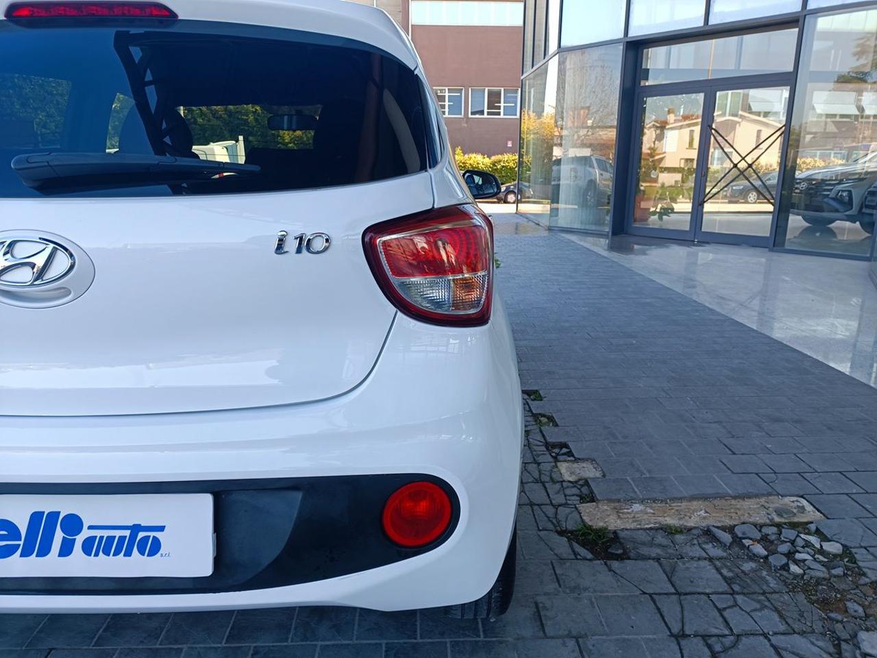 HYUNDAI i10 1.0 MPI Tech - 24