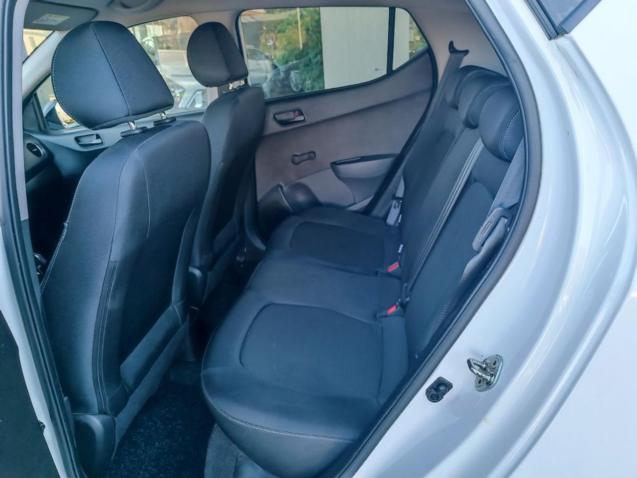 HYUNDAI i10 1.0 MPI Tech - 8