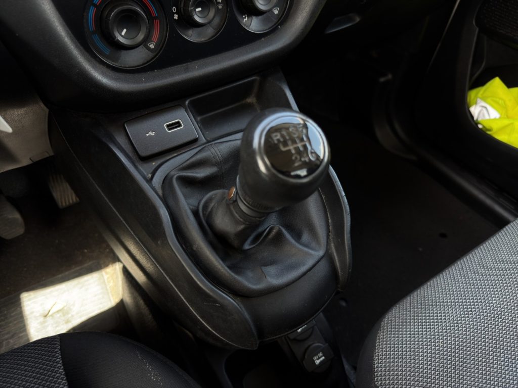 FIAT Doblo 1.6 MJT Work-Up - 14