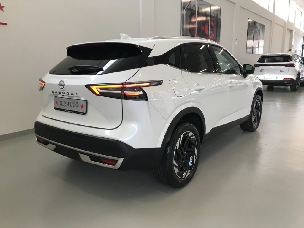NISSAN Qashqai MHEV 158 CV Xtronic N-Connecta - 4