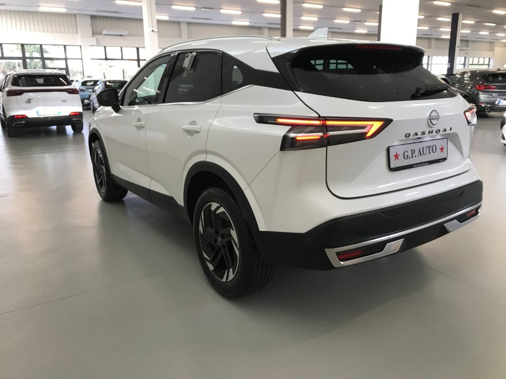 NISSAN Qashqai MHEV 158 CV Xtronic N-Connecta - 3