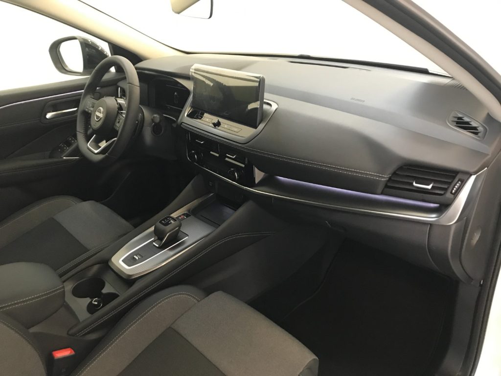 NISSAN Qashqai MHEV 158 CV Xtronic N-Connecta - 18