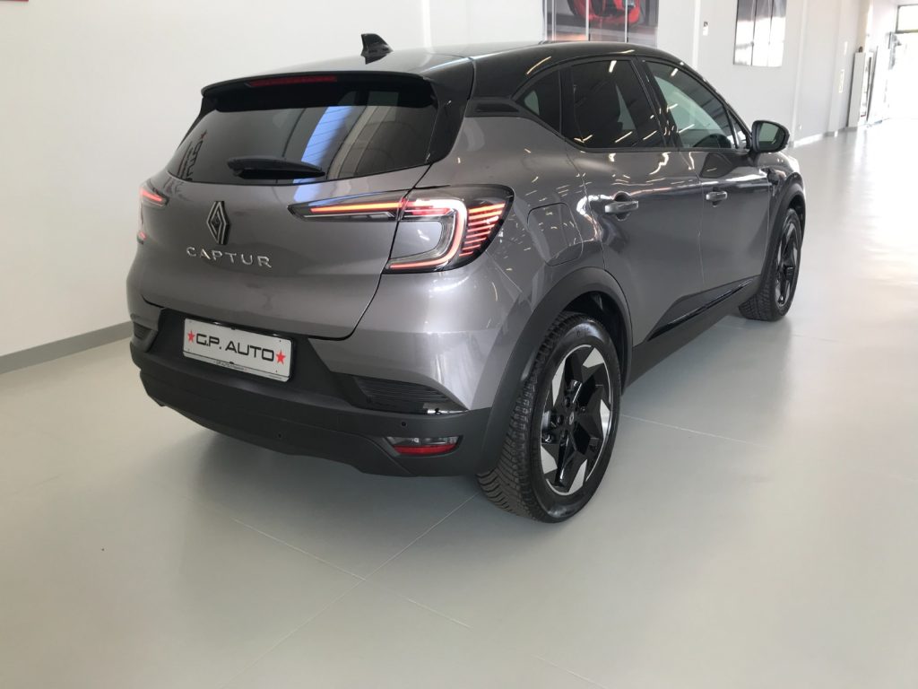 RENAULT Captur TCe 90 CV Techno - 5