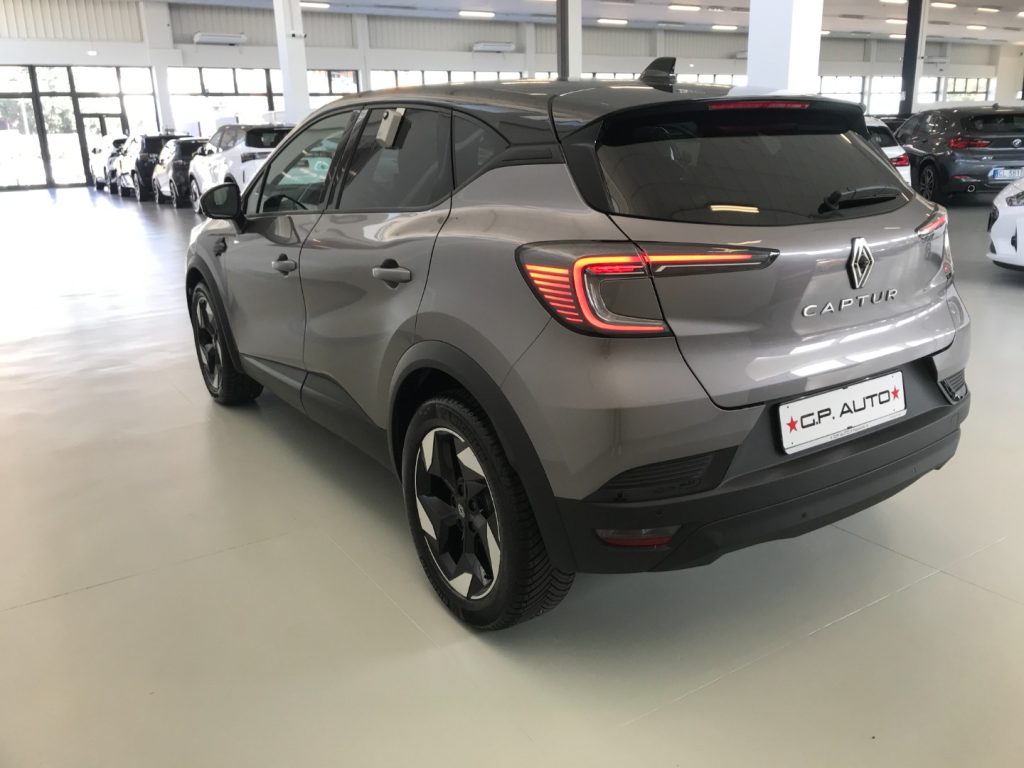 RENAULT Captur TCe 90 CV Techno - 6