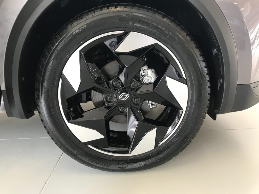 RENAULT Captur TCe 90 CV Techno - 23