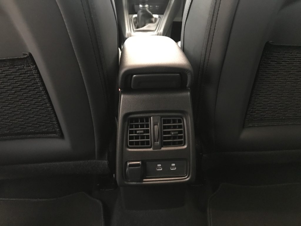 RENAULT Captur TCe 90 CV Techno - 20