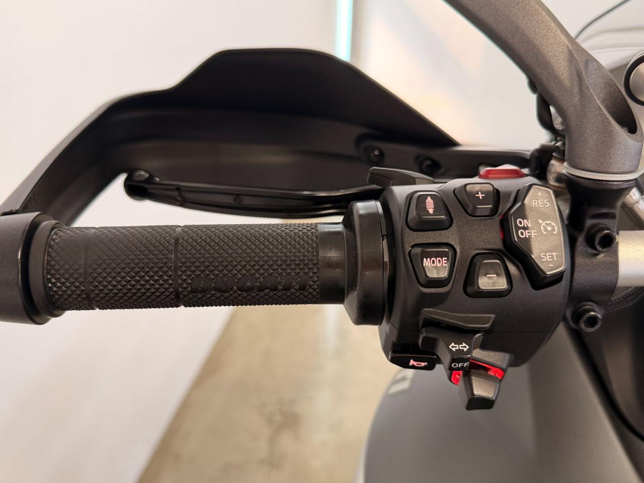 DUCATI Multistrada V4 S TRAVEL&RADAR AVIATOR GR - 13