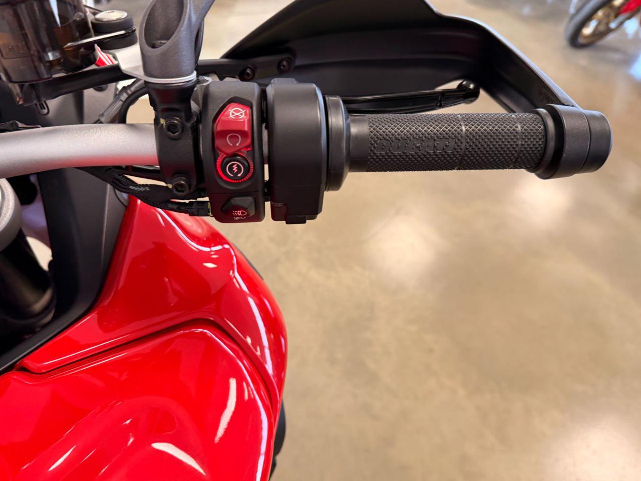 DUCATI Multistrada V4 S RALLY TRAVEL&RADAR RED - 12