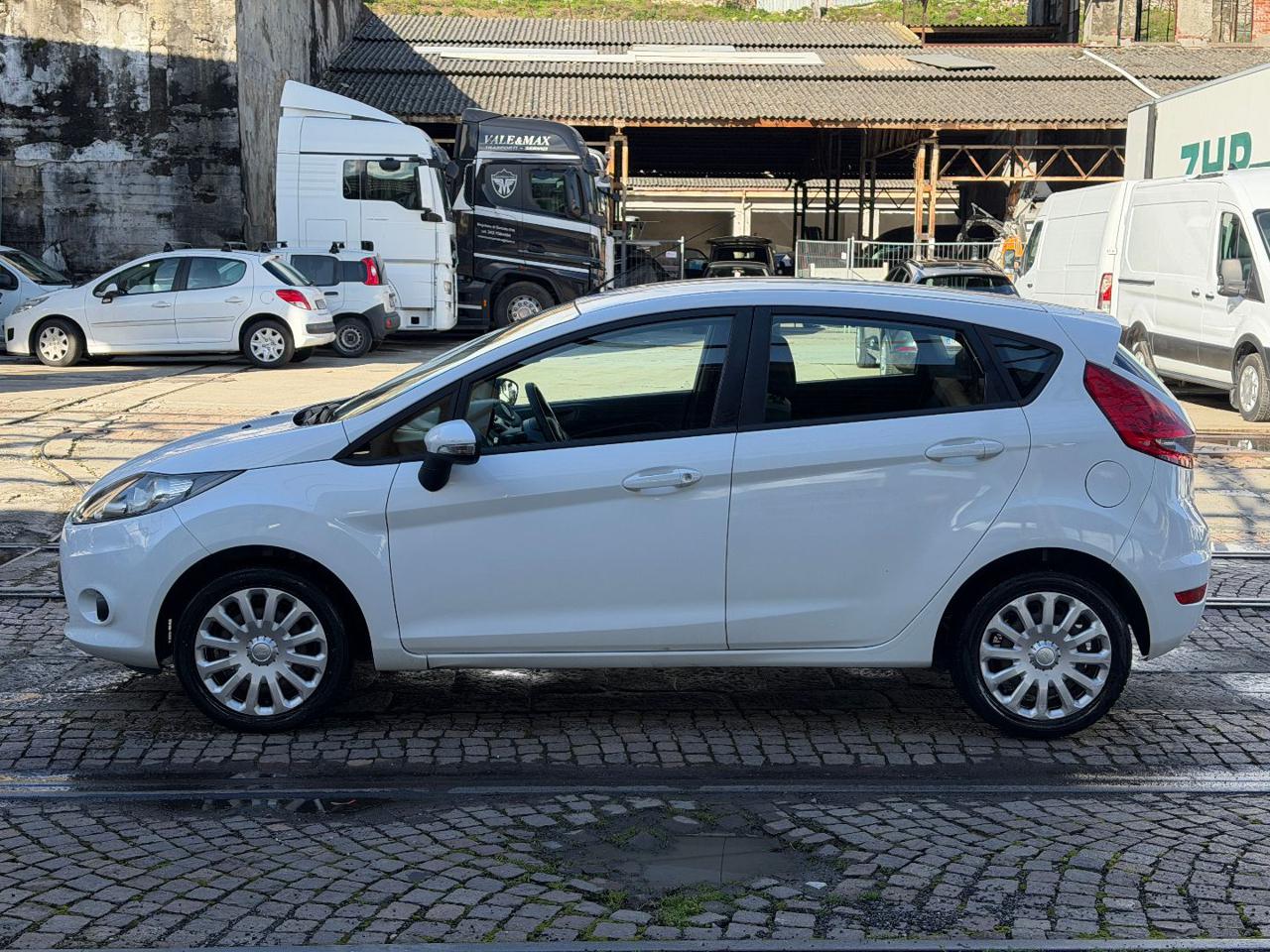 FORD Fiesta + 1.4 5 porte Bz.- GPL - 4