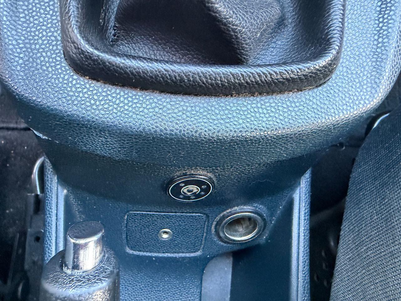 FORD Fiesta + 1.4 5 porte Bz.- GPL - 13