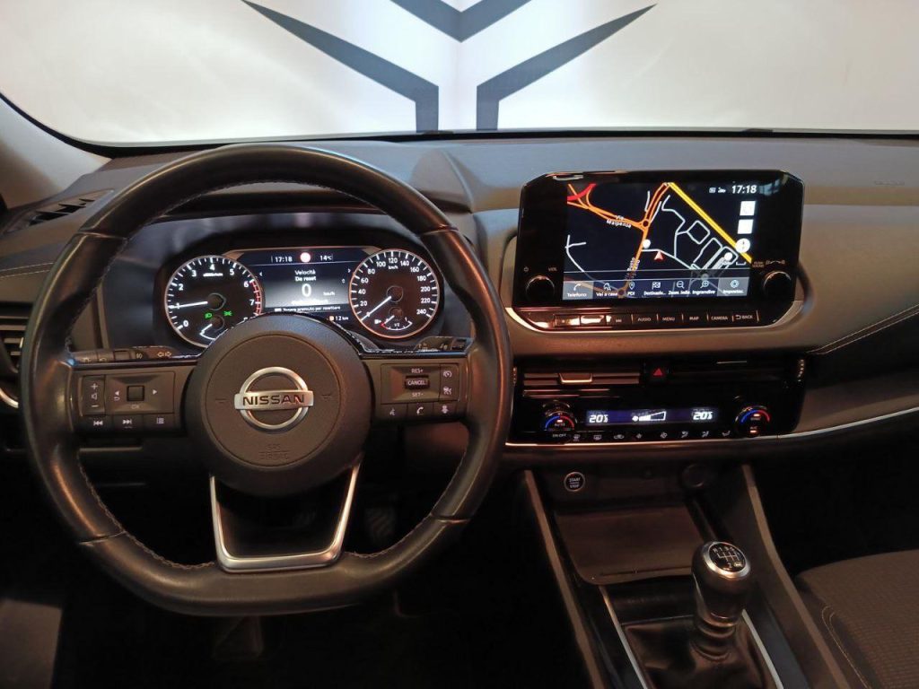 NISSAN Qashqai MHEV 140 CV Business - 11