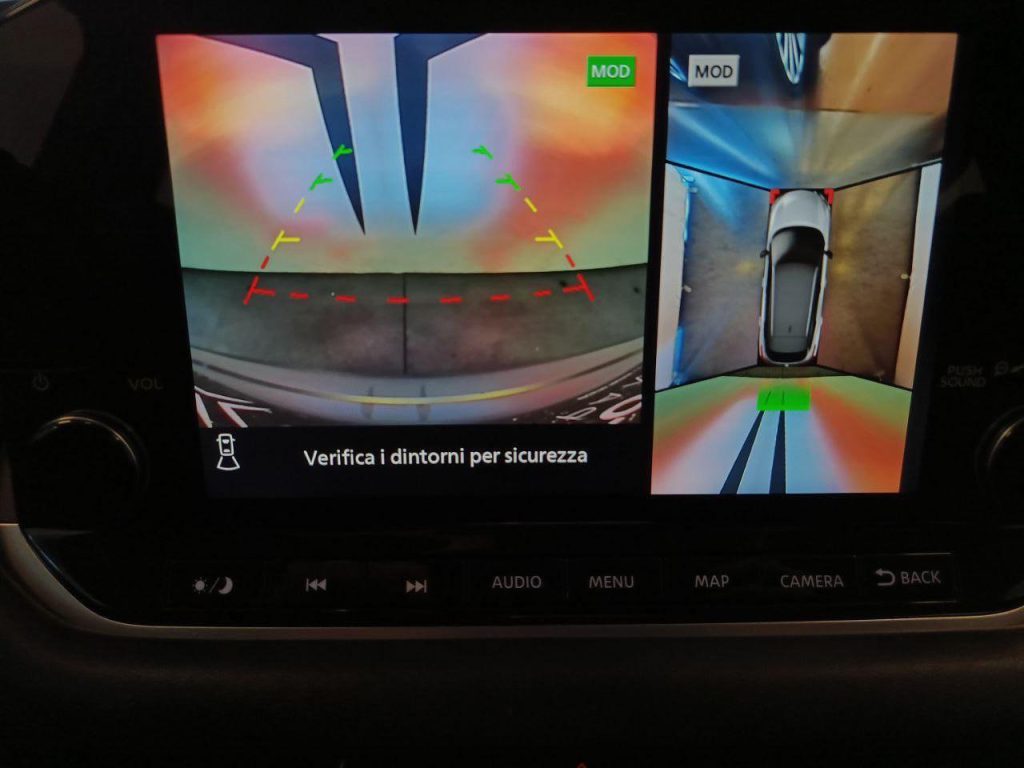 NISSAN Qashqai MHEV 140 CV Business - 15