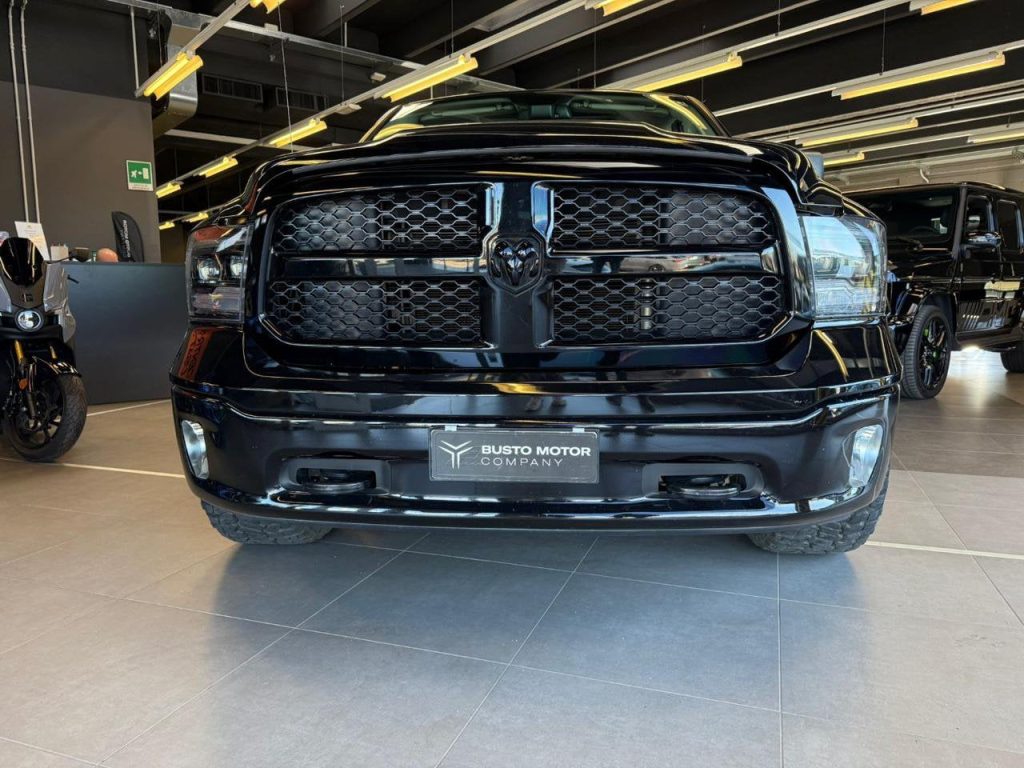 RAM 1500 V8 Crew Cab Limited GPL 395cv - 2
