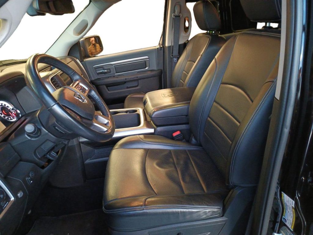 RAM 1500 V8 Crew Cab Limited GPL 395cv - 9