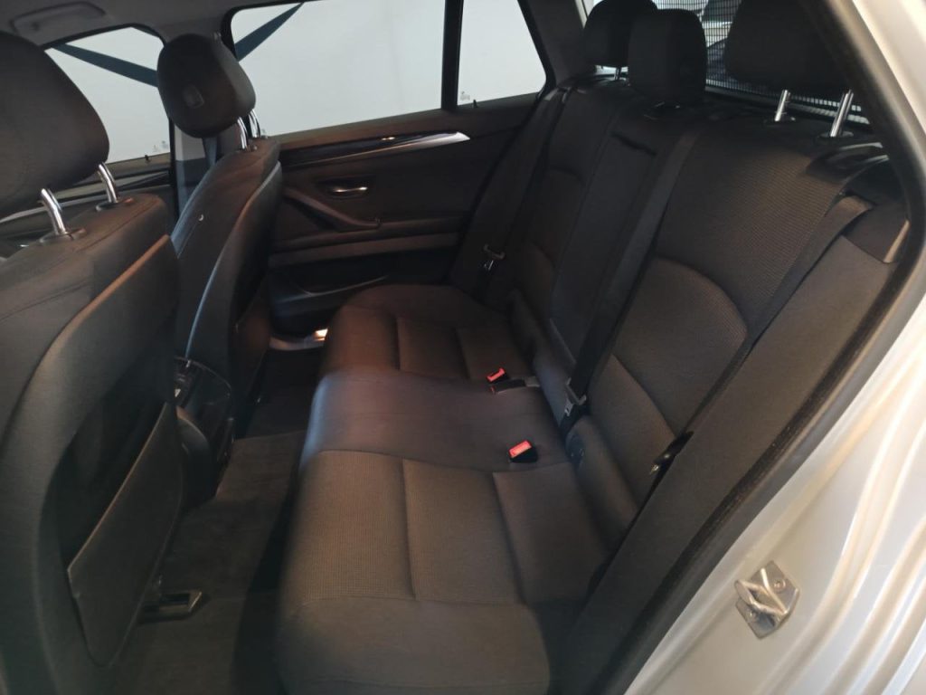 BMW 520 520 d xDrive Touring Msport - 9
