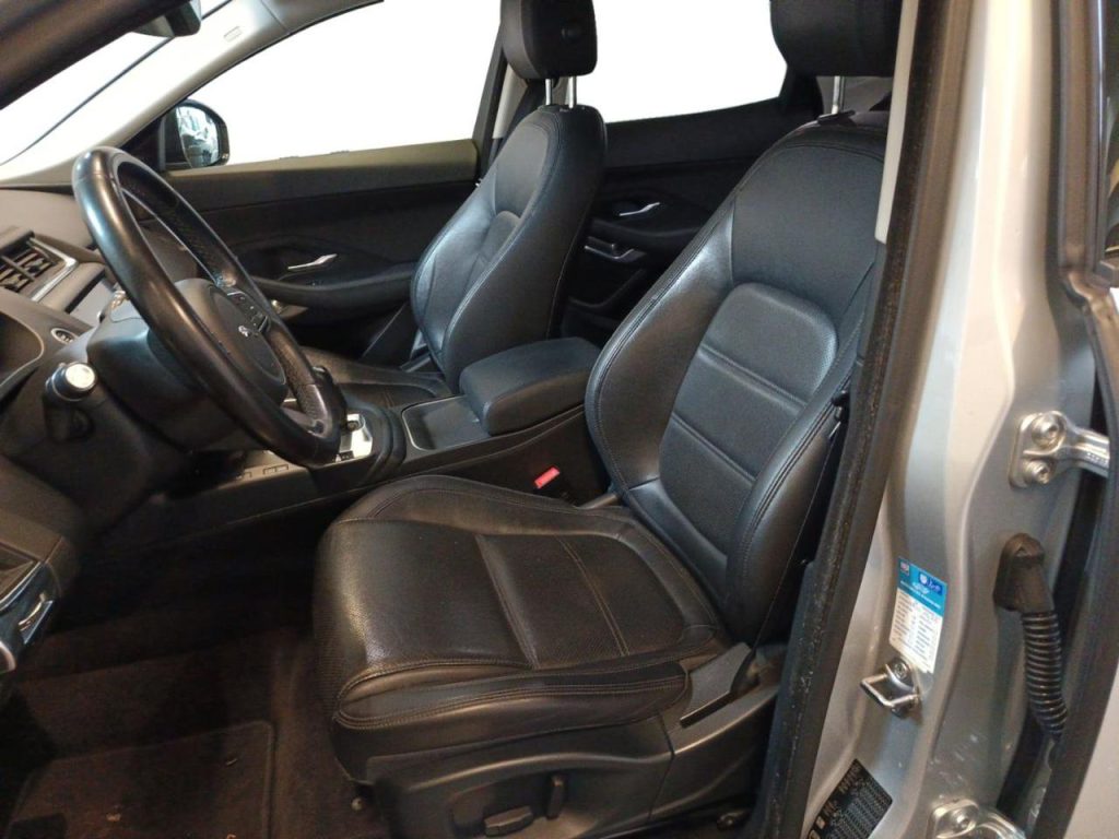 JAGUAR E-Pace 2.0D 150 CV AWD aut. R-Dynamic HSE - 8