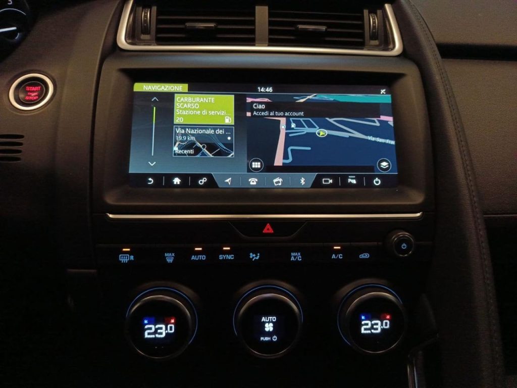 JAGUAR E-Pace 2.0D 150 CV AWD aut. R-Dynamic HSE - 16