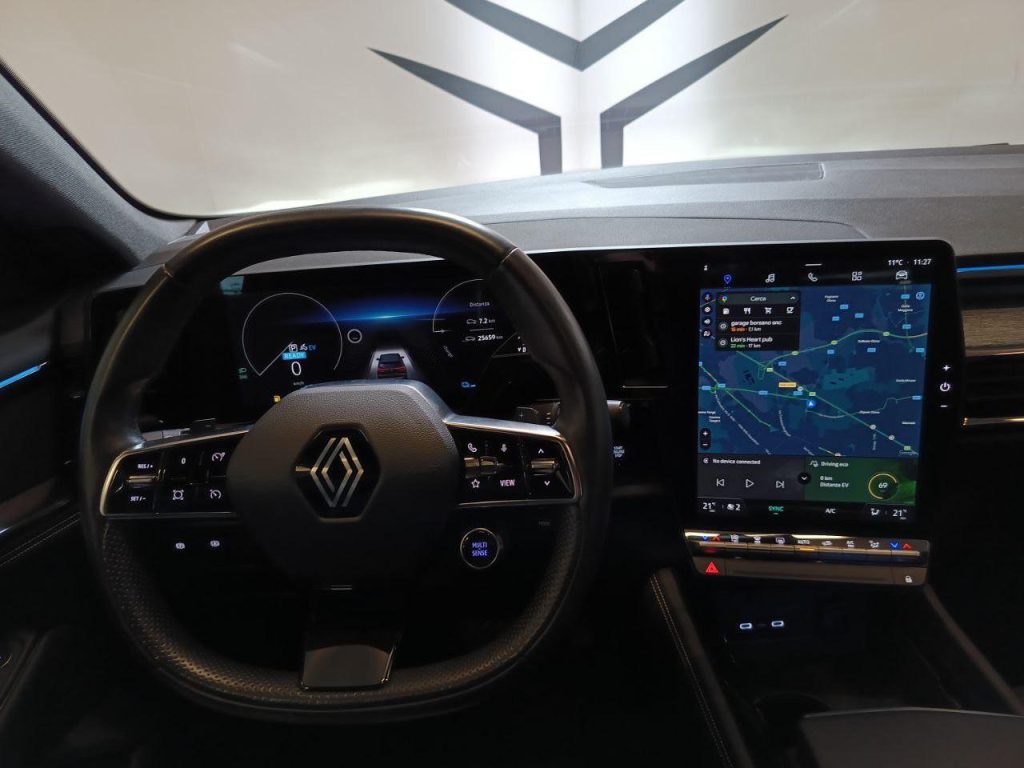 RENAULT Austral Full Hybrid E-Tech 200 CV Techno - 11