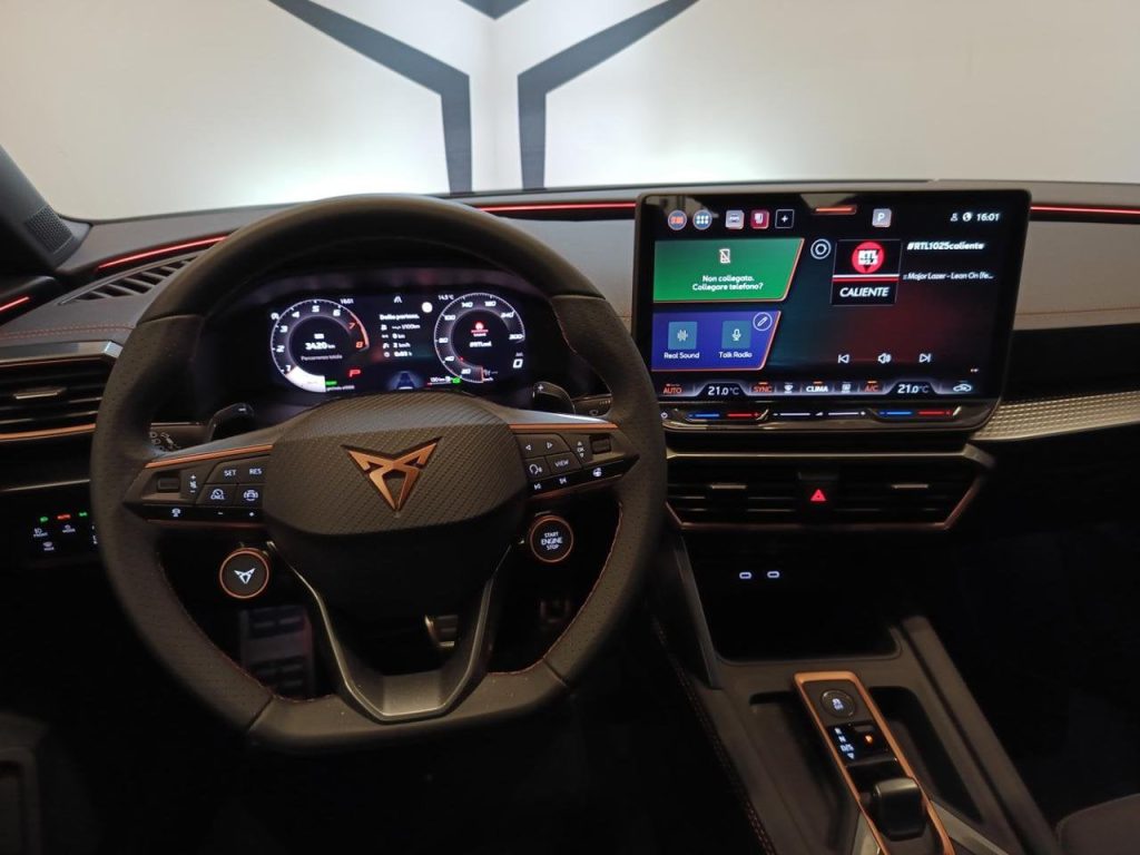 CUPRA Leon 1.5 Hybrid 150 CV DSG - 11