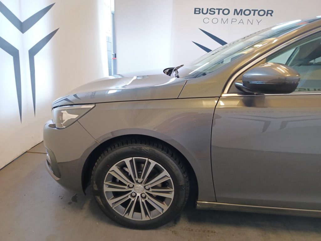 PEUGEOT 308 PureTech Turbo 130 S&S Allure - 7