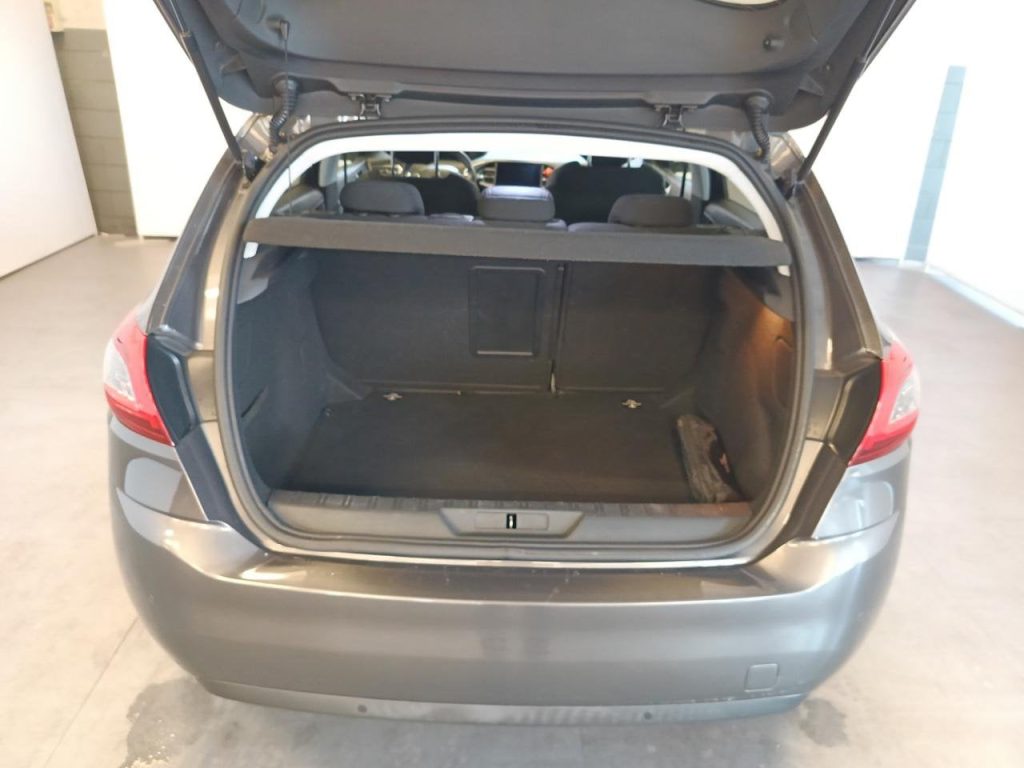 PEUGEOT 308 PureTech Turbo 130 S&S Allure - 10