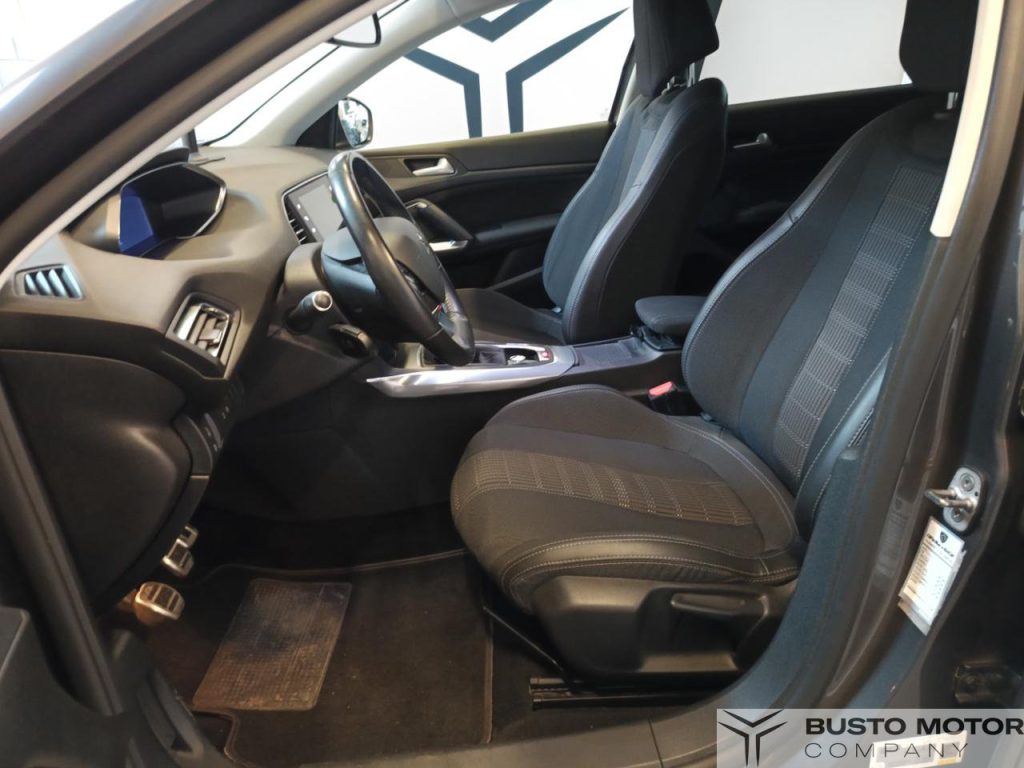PEUGEOT 308 PureTech Turbo 130 S&S Allure - 8