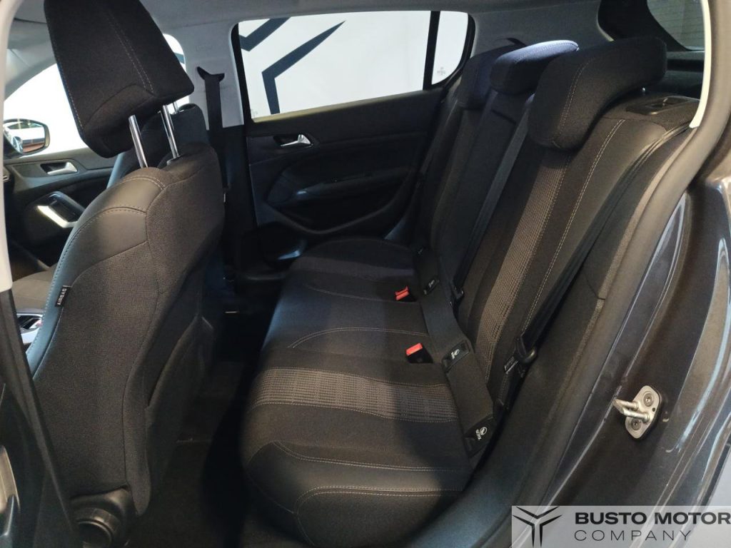 PEUGEOT 308 PureTech Turbo 130 S&S Allure - 9