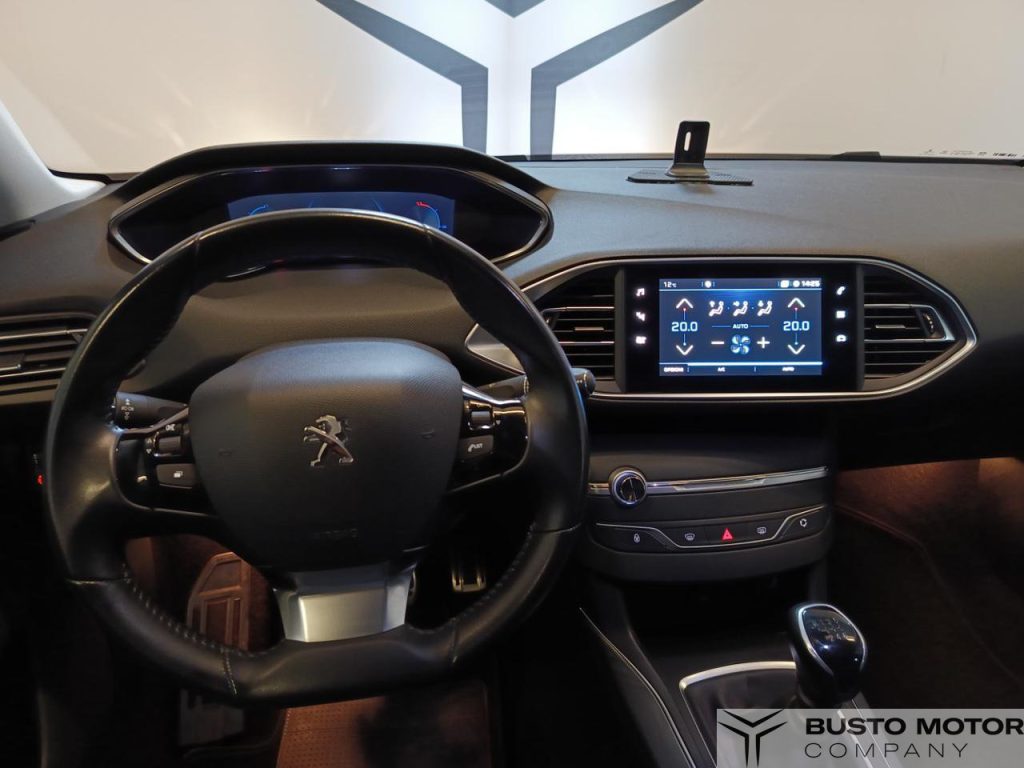 PEUGEOT 308 PureTech Turbo 130 S&S Allure - 11